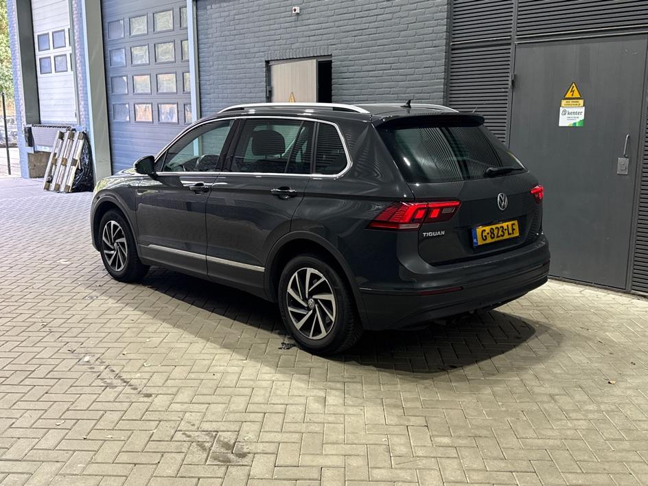 Volkswagen Tiguan 1.5 TSI ACT JOIN | Panoramadak | ACC | Achteruitrijcamera | Stoelverwarming | Navigatie