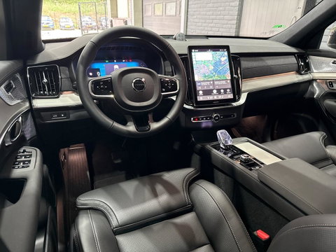 Volvo XC90 T8 Ultra Black Edition | Bowers&Wilkins | Luchtvering | Panoramadak | Trekhaak | 360° Camera | Massage | Stoelventilatie