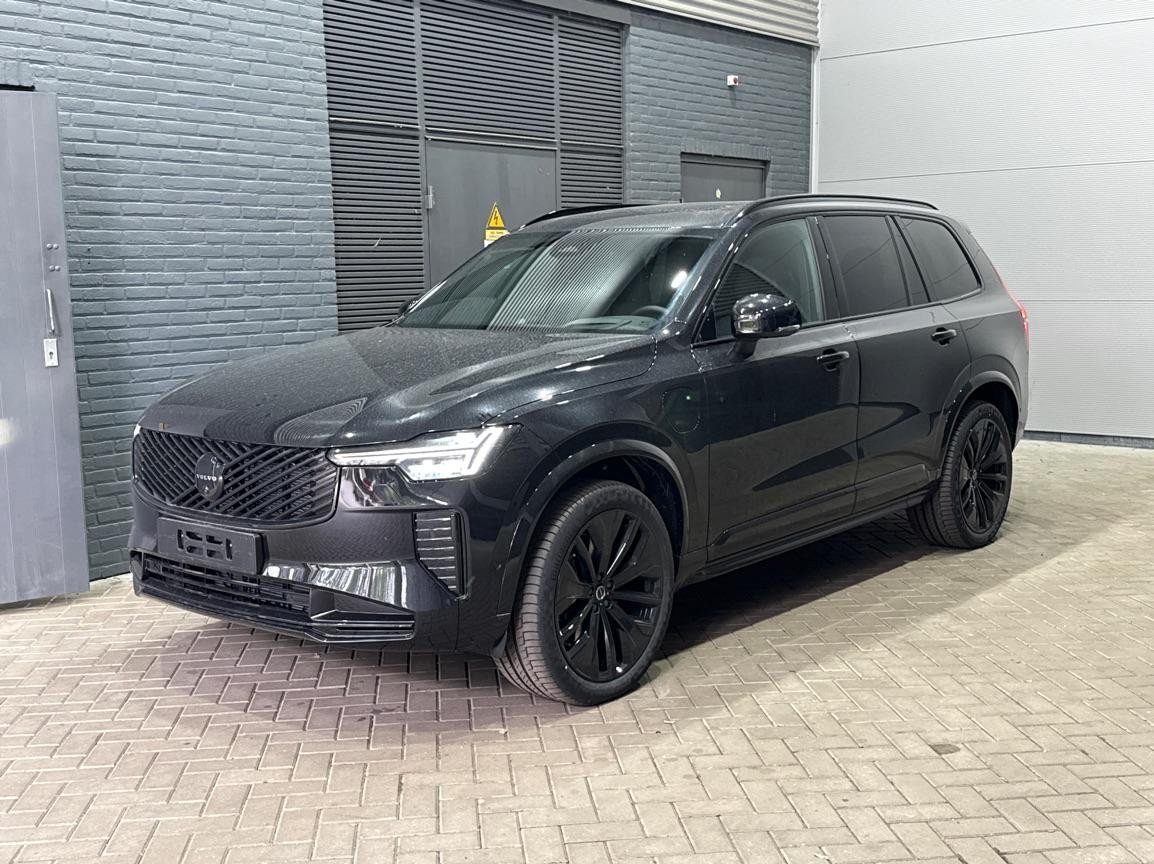 Volvo XC90 T8 Ultra Black Edition | Bowers&Wilkins | Luchtvering | Panoramadak | Trekhaak | 360° Camera | Massage | Stoelventilatie | 21 Inch