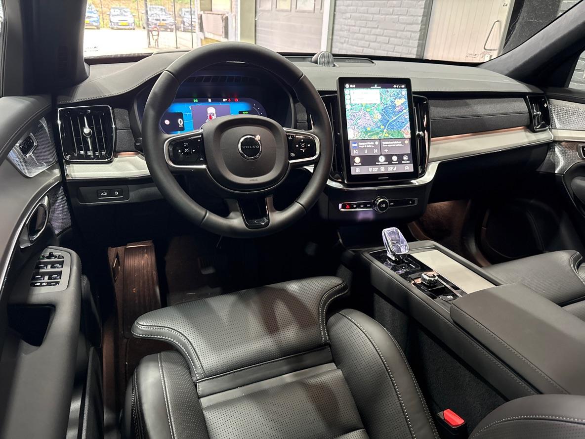 Volvo XC90 T8 Ultra Black Edition | Bowers&Wilkins | Luchtvering | Panoramadak | Trekhaak | 360° Camera | Massage | Stoelventilatie | 21 Inch