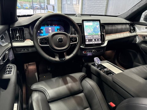 Volvo XC90 T8 Ultra Black Edition | Bowers&Wilkins | Luchtvering | Panoramadak | Trekhaak | 360° Camera | Massage | Stoelventilatie | 22 Inch