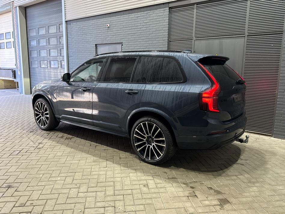 Volvo XC90 T8 Ultra Black Edition | Bowers&Wilkins | Luchtvering | Panoramadak | Trekhaak | 360° Camera | Massage | Stoelventilatie | 22 Inch