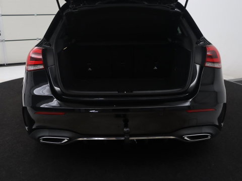 Mercedes-Benz A-Klasse 250 Premium Plus | AMG Line | Panoramadak | Trekhaak | Sfeerverlichting | Leder/alcantara | Burnmeister | Full LED | Stoelverwarming |