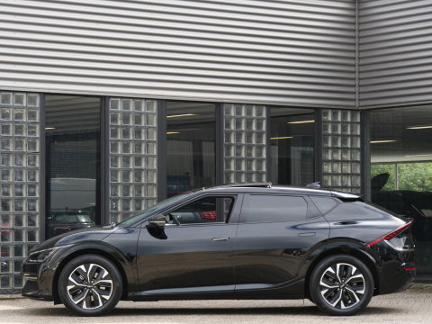 Kia Ev6 77kWh GT-LINE/ SCHUIFDAK/ 360° CAMERA/ HEAD-UP/ NL-AUTO 1STE EIGENAAR