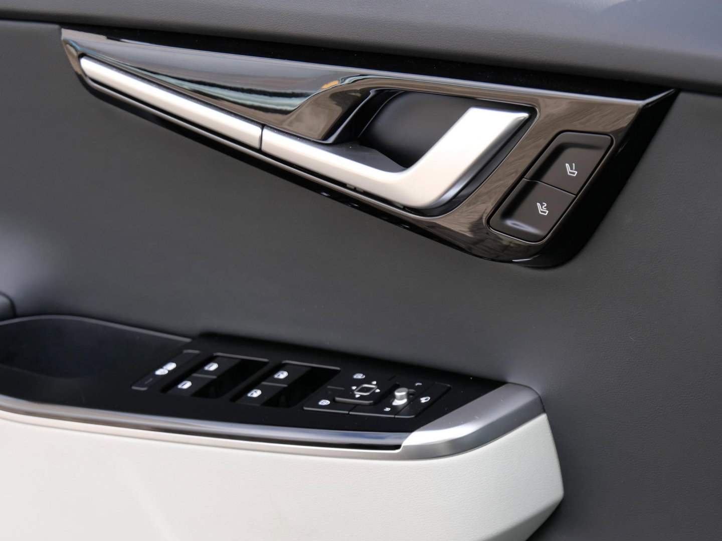 Kia Ev6 77kWh GT-LINE/ SCHUIFDAK/ 360° CAMERA/ HEAD-UP/ NL-AUTO 1STE EIGENAAR