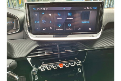 Peugeot 2008 1.2 PURETECH ALLUREPACK AUTOMAAT 130PK AIRCO NAVI CLIMA PDC-CAMERA