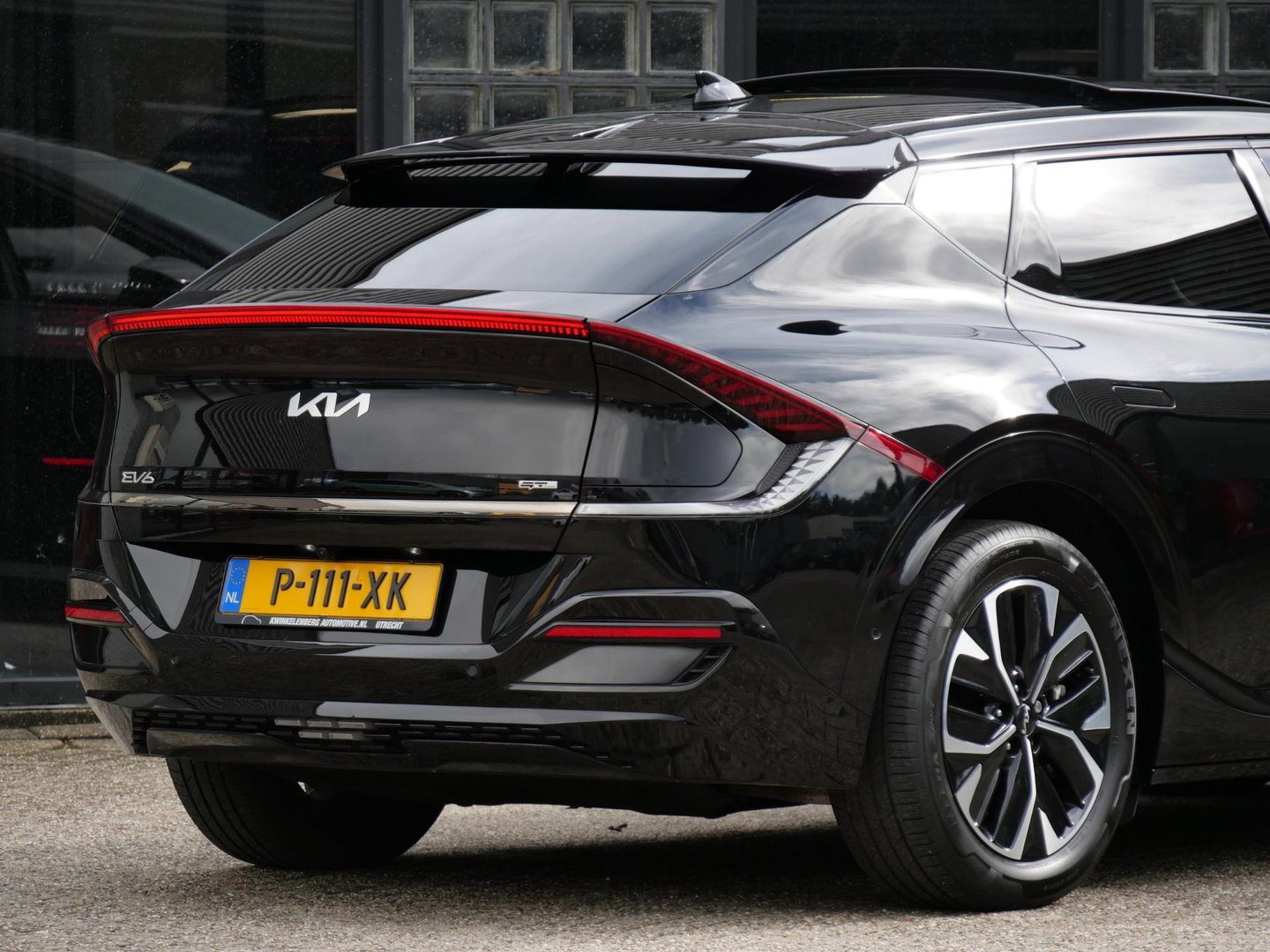 Kia Ev6 77kWh GT-LINE/ SCHUIFDAK/ 360° CAMERA/ HEAD-UP/ NL-AUTO 1STE EIGENAAR