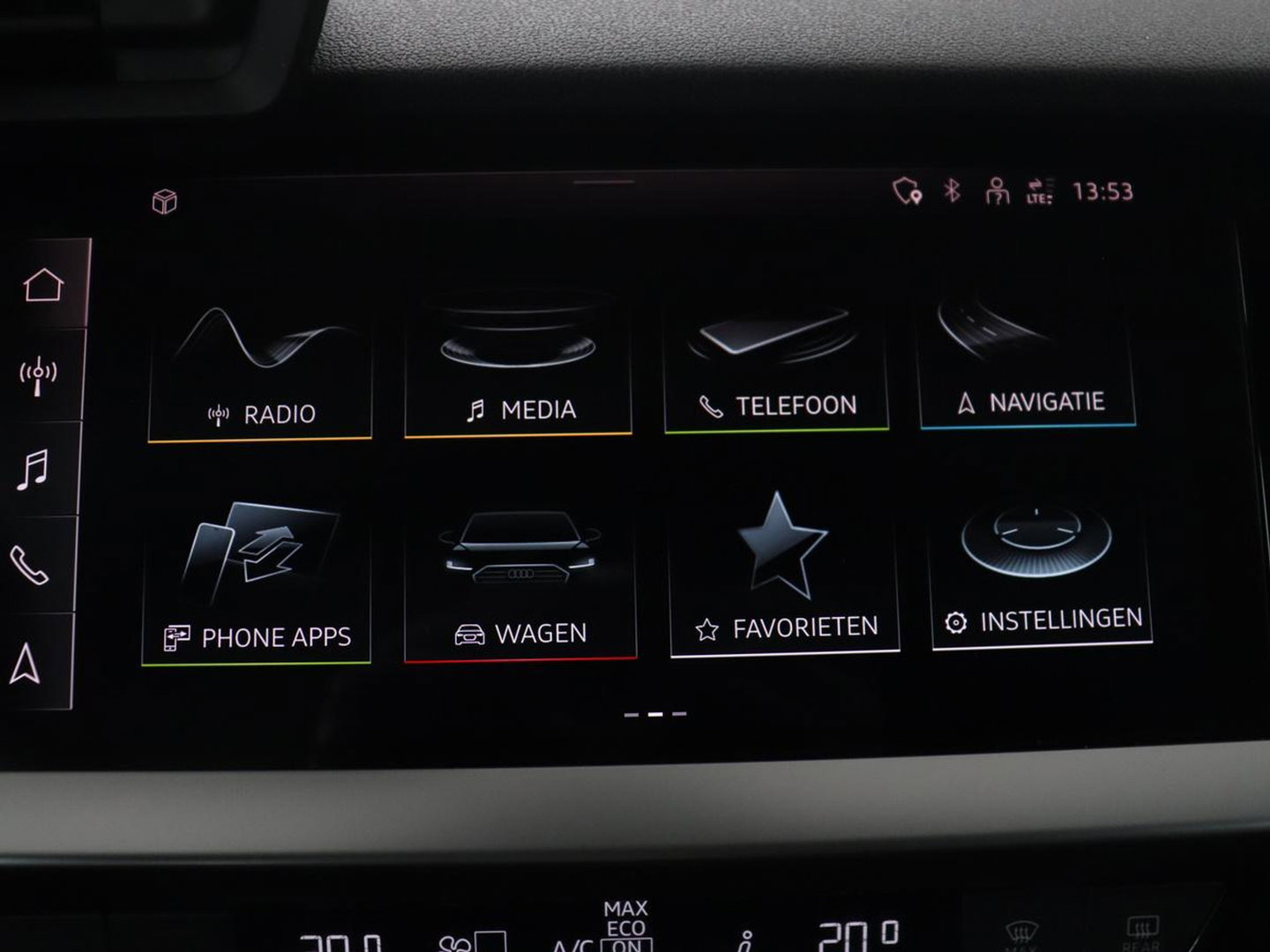 Audi A3 Sportback 35 TFSI Business edition | Cruise control | Climate control | Navigatie | Carplay | Park assist | Virtueel dashboard | Full LED | 18" velgen