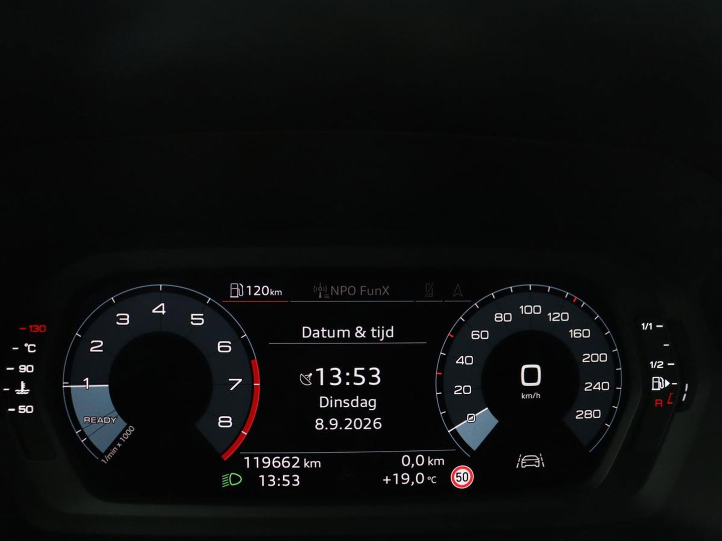 Audi A3 Sportback 35 TFSI Business edition | Cruise control | Climate control | Navigatie | Carplay | Park assist | Virtueel dashboard | Full LED | 18" velgen