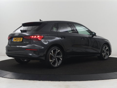 Audi A3 Sportback 35 TFSI Business edition | Cruise control | Climate control | Navigatie | Carplay | Park assist | Virtueel dashboard | Full LED | 18" velgen