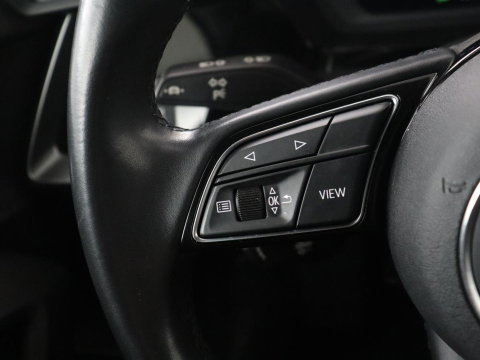 Audi A3 Sportback 35 TFSI Business edition | Cruise control | Climate control | Navigatie | Carplay | Park assist | Virtueel dashboard | Full LED | 18" velgen