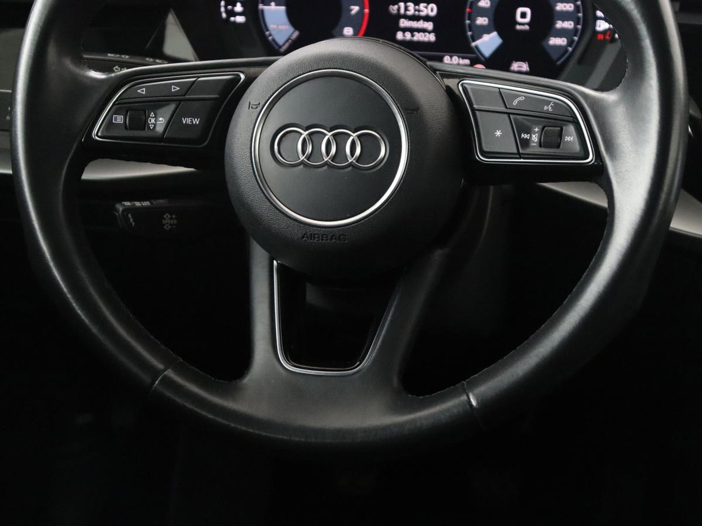 Audi A3 Sportback 35 TFSI Business edition | Cruise control | Climate control | Navigatie | Carplay | Park assist | Virtueel dashboard | Full LED | 18" velgen