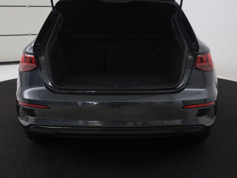 Audi A3 Sportback 35 TFSI Business edition | Cruise control | Climate control | Navigatie | Carplay | Park assist | Virtueel dashboard | Full LED | 18" velgen
