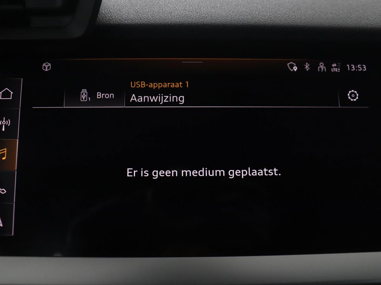 Audi A3 Sportback 35 TFSI Business edition | Cruise control | Climate control | Navigatie | Carplay | Park assist | Virtueel dashboard | Full LED | 18" velgen