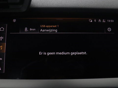 Audi A3 Sportback 35 TFSI Business edition | Cruise control | Climate control | Navigatie | Carplay | Park assist | Virtueel dashboard | Full LED | 18" velgen