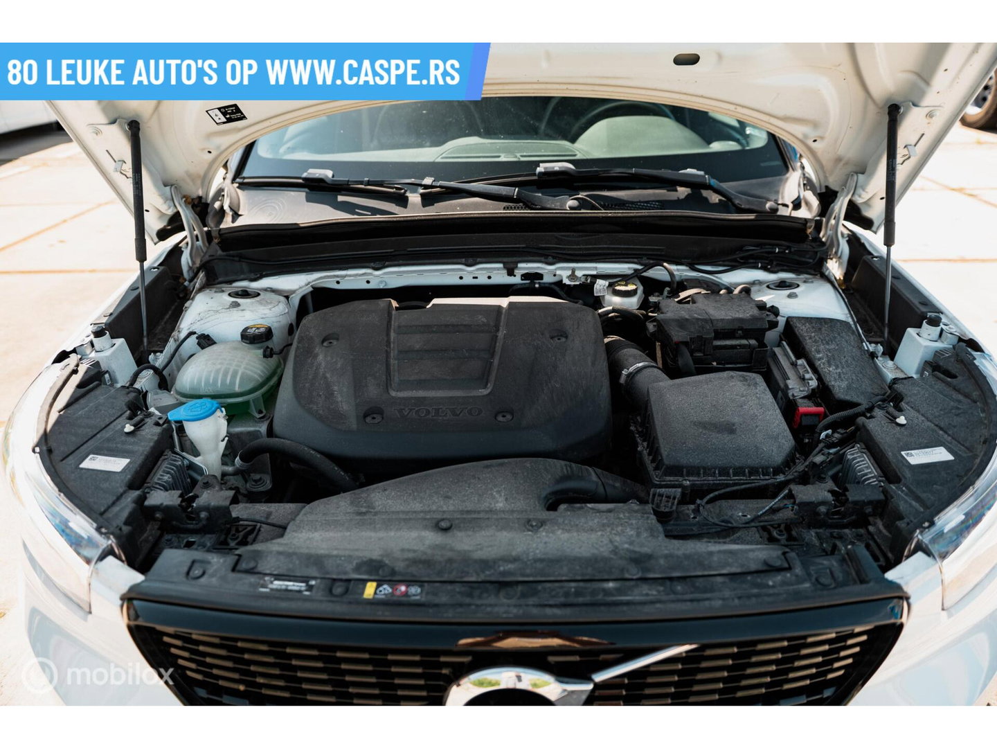 Volvo XC40 T3 R-Design | PANO | CAMERA | APPLE CAR PLAY
