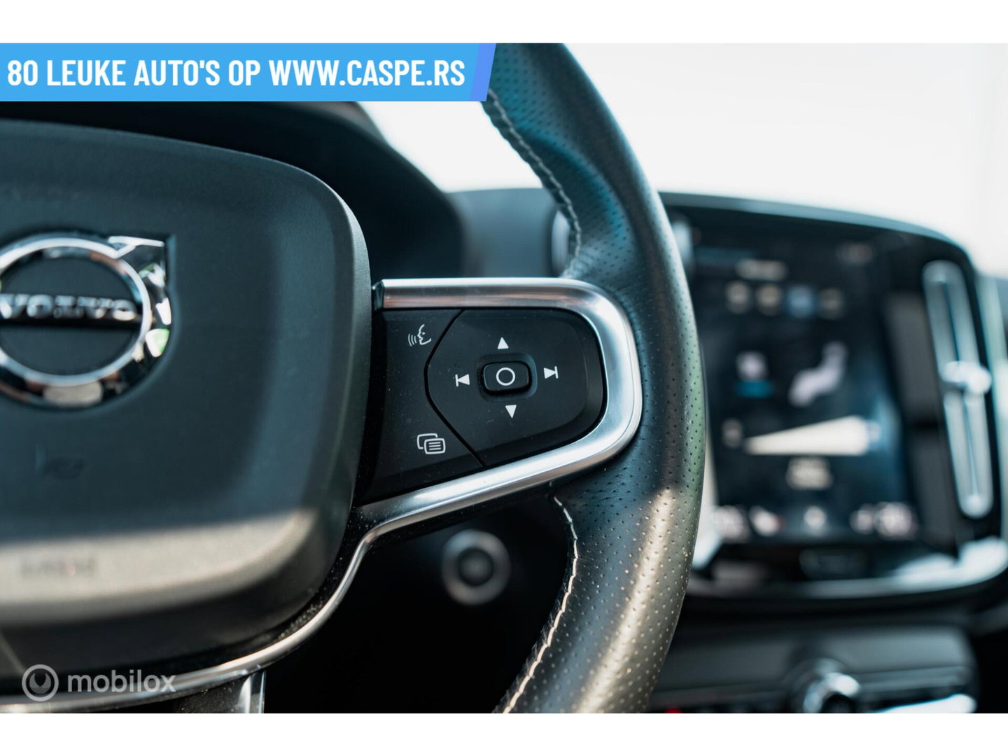 Volvo XC40 T3 R-Design | PANO | CAMERA | APPLE CAR PLAY