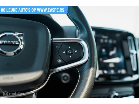 Volvo XC40 T3 R-Design | PANO | CAMERA | APPLE CAR PLAY