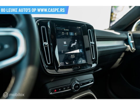 Volvo XC40 T3 R-Design | PANO | CAMERA | APPLE CAR PLAY