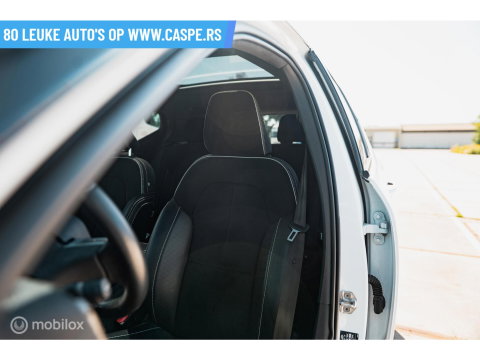 Volvo XC40 T3 R-Design | PANO | CAMERA | APPLE CAR PLAY