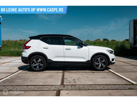 Volvo XC40 T3 R-Design | PANO | CAMERA | APPLE CAR PLAY