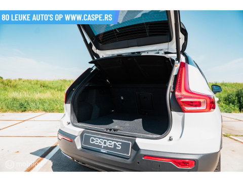 Volvo XC40 T3 R-Design | PANO | CAMERA | APPLE CAR PLAY