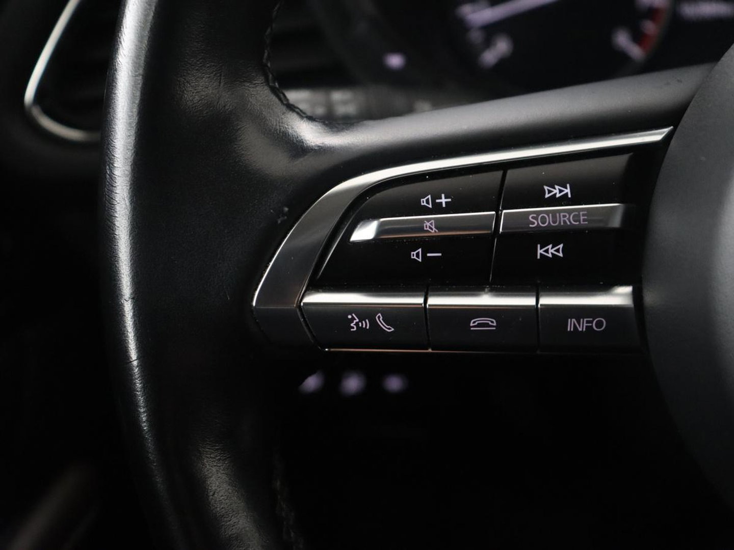 Mazda CX-30 2.0 e-SkyActiv-X M Hybrid Luxury