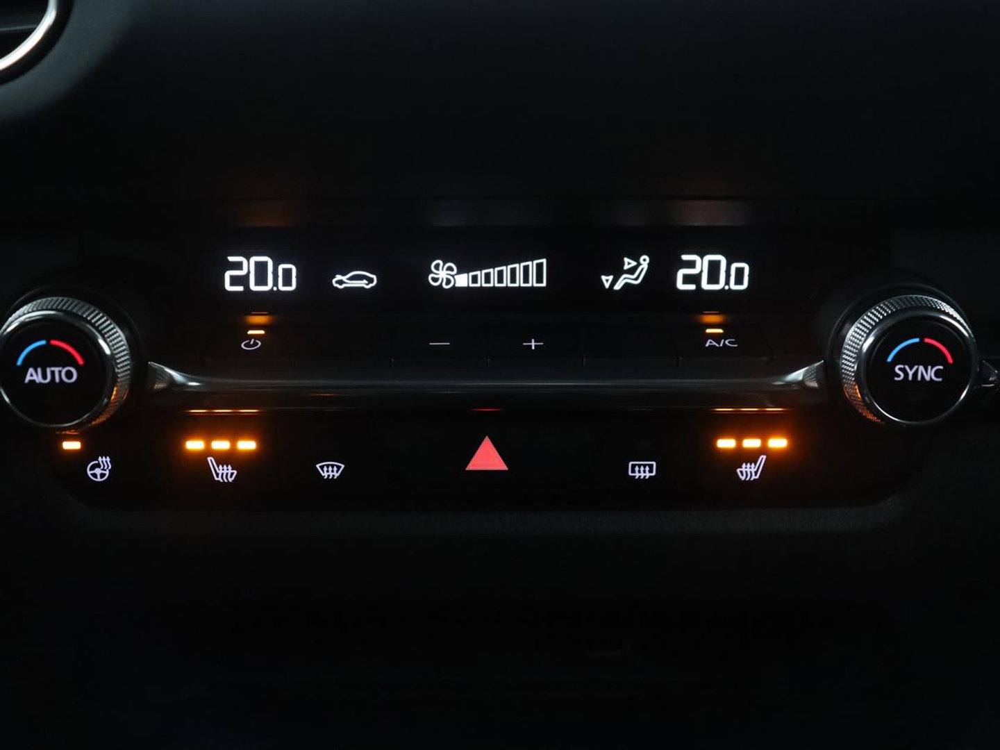 Mazda CX-30 2.0 e-SkyActiv-X M Hybrid Luxury