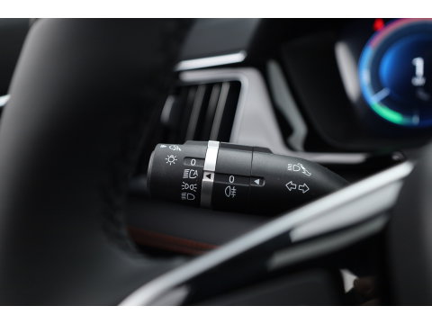 BYD SEAL U 1.5 DM-i FWD Comfort (WLTP-125km!) | VERWACHT | 26.6 kWh | Pano | HUD | Infinity | 360*+PDC | Adapt. Cruise | Memory+Leder | Keyless | Dodehoek | Elek. Klep