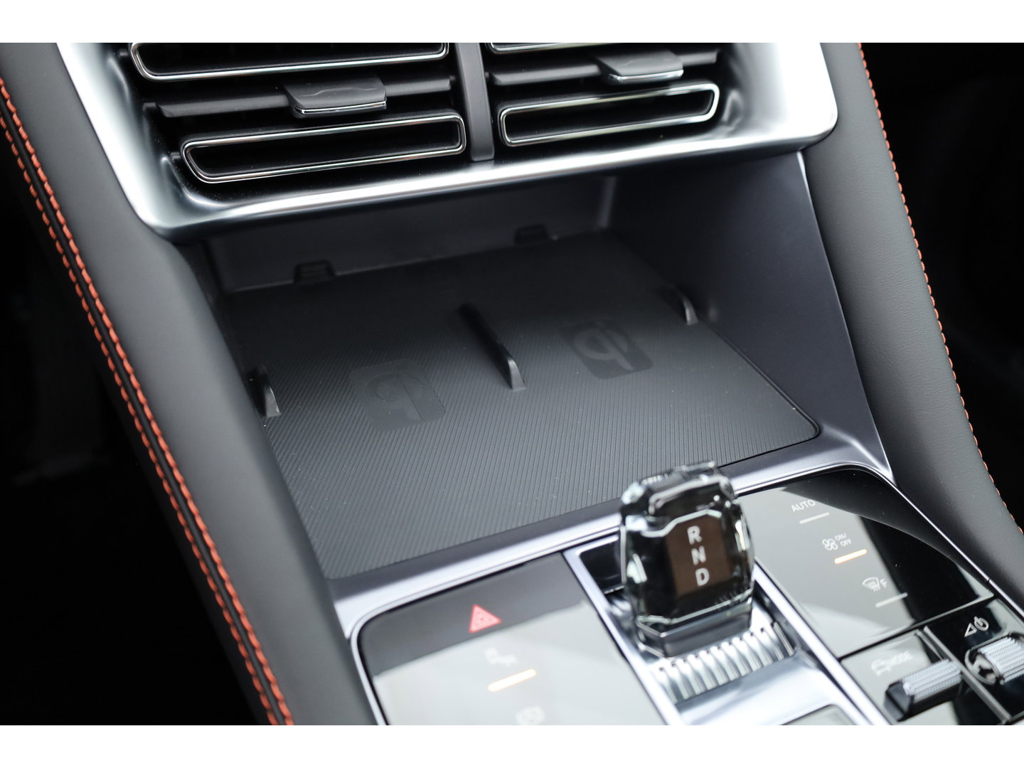 BYD SEAL U 1.5 DM-i FWD Comfort (WLTP-125km!) | VERWACHT | 26.6 kWh | Pano | HUD | Infinity | 360*+PDC | Adapt. Cruise | Memory+Leder | Keyless | Dodehoek | Elek. Klep