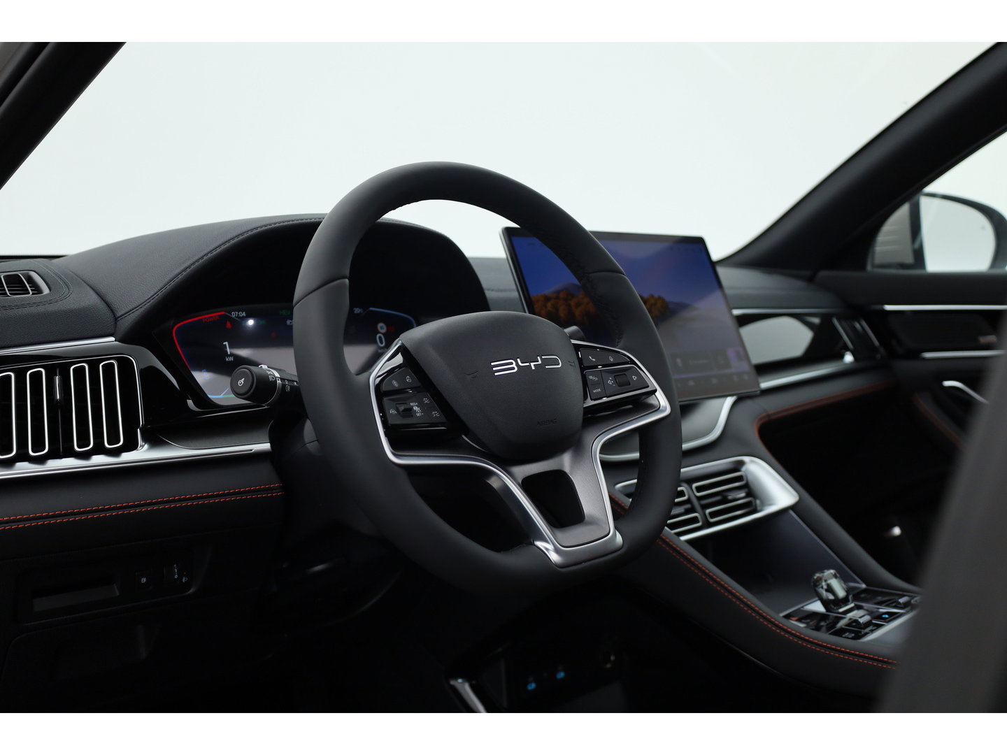 BYD SEAL U 1.5 DM-i FWD Comfort (WLTP-125km!) | VERWACHT | 26.6 kWh | Pano | HUD | Infinity | 360*+PDC | Adapt. Cruise | Memory+Leder | Keyless | Dodehoek | Elek. Klep