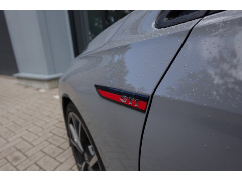 Volkswagen Golf 2.0 TSI GTI CLUBSPORT PANO CAM