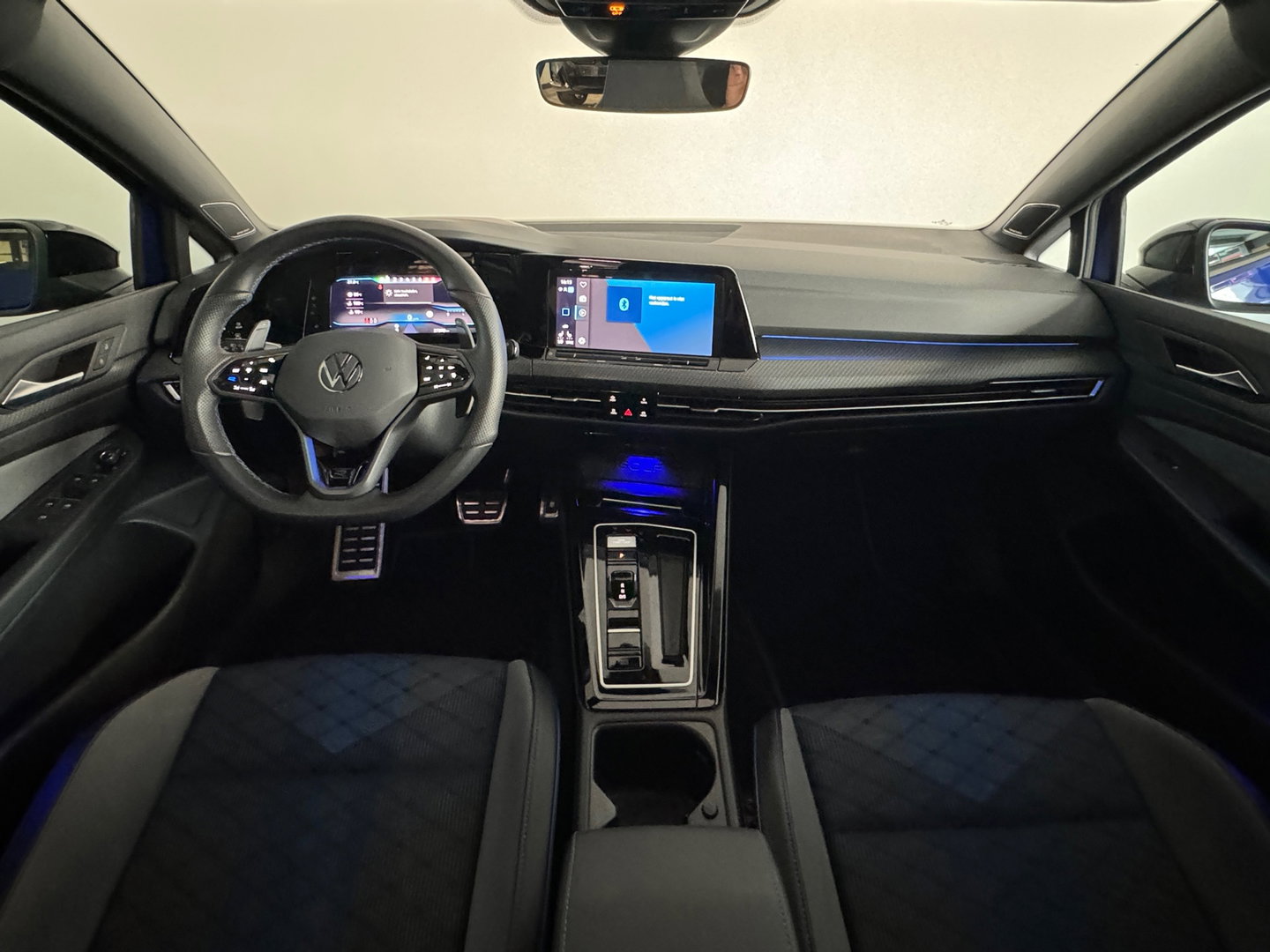 Volkswagen Golf 2.0 TSI R 4Motion Pano|H/K|HuD|Akra|Sfeer|Camera