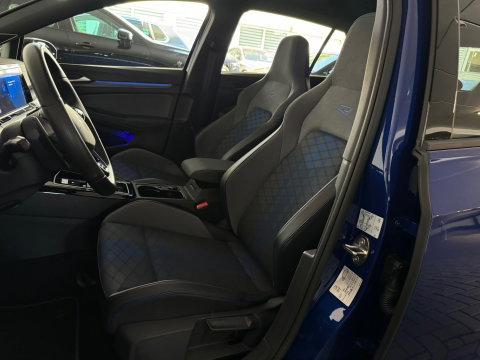 Volkswagen Golf 2.0 TSI R 4Motion Pano|H/K|HuD|Akra|Sfeer|Camera