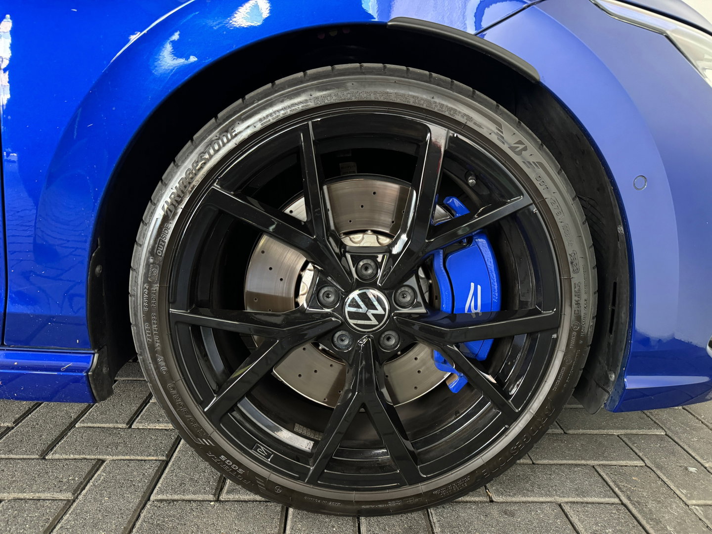 Volkswagen Golf 2.0 TSI R 4Motion Pano|H/K|HuD|Akra|Sfeer|Camera