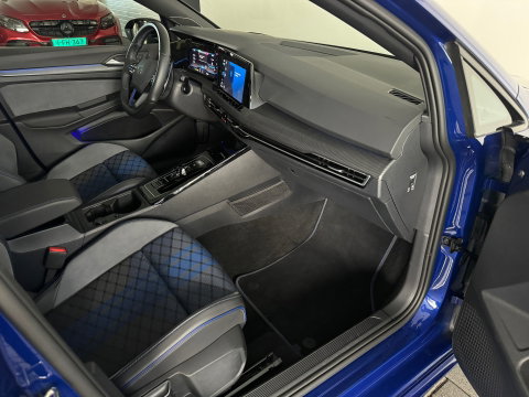 Volkswagen Golf 2.0 TSI R 4Motion Pano|H/K|HuD|Akra|Sfeer|Camera