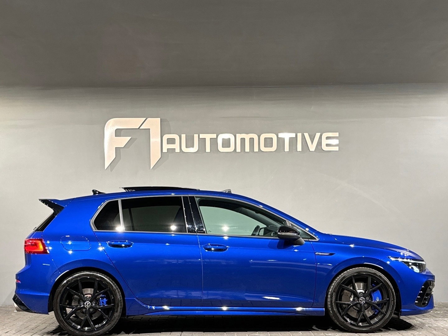 Volkswagen Golf 2.0 TSI R 4Motion Pano|H/K|HuD|Akra|Sfeer|Camera