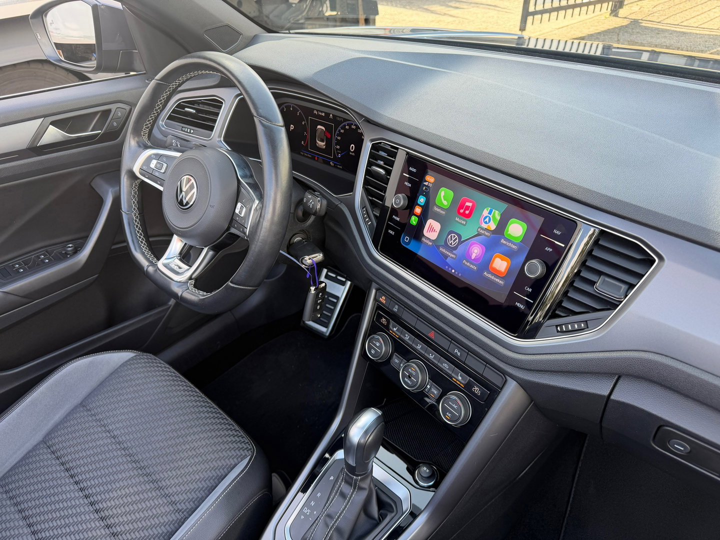 Volkswagen T-Roc Cabrio 1.5 TSI R-Line ACC|Carplay|DSG|150PK|Virtual-Cockpit
