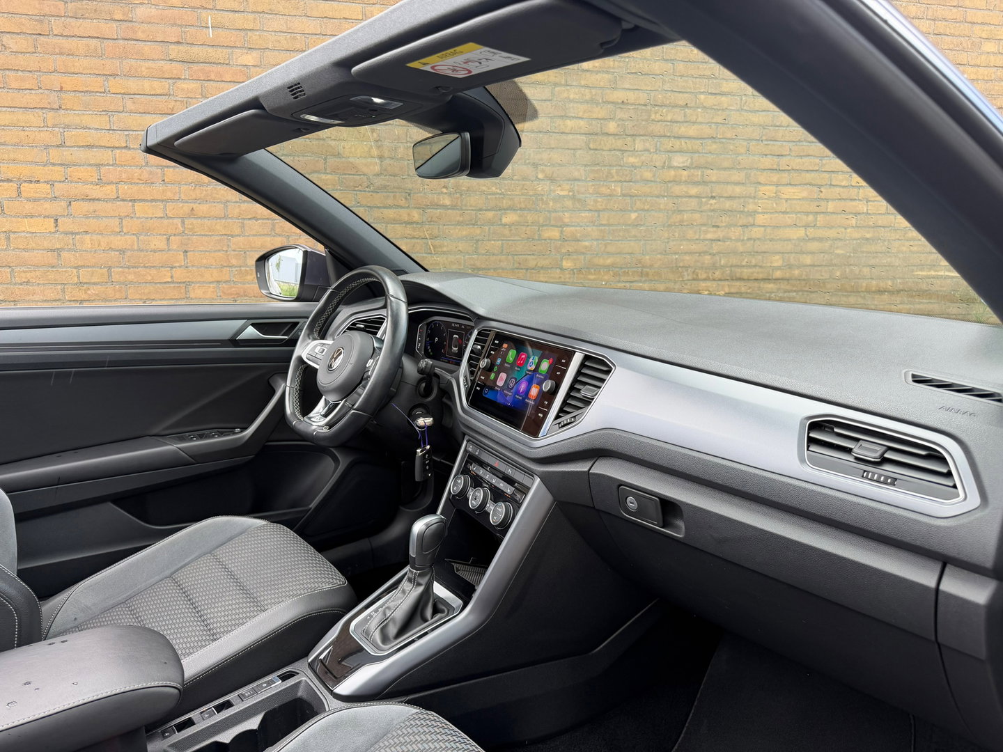 Volkswagen T-Roc Cabrio 1.5 TSI R-Line ACC|Carplay|DSG|150PK|Virtual-Cockpit