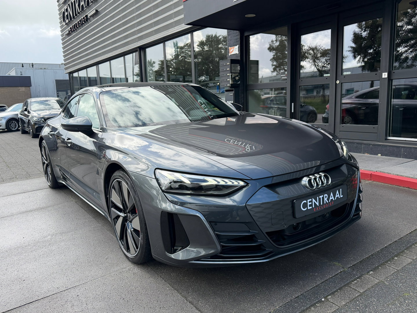 Audi e-tron GT GT 93 kWh NL-Auto|Luchtvering|Memory|476PK|Carplay|ACC|Matrix|Camera