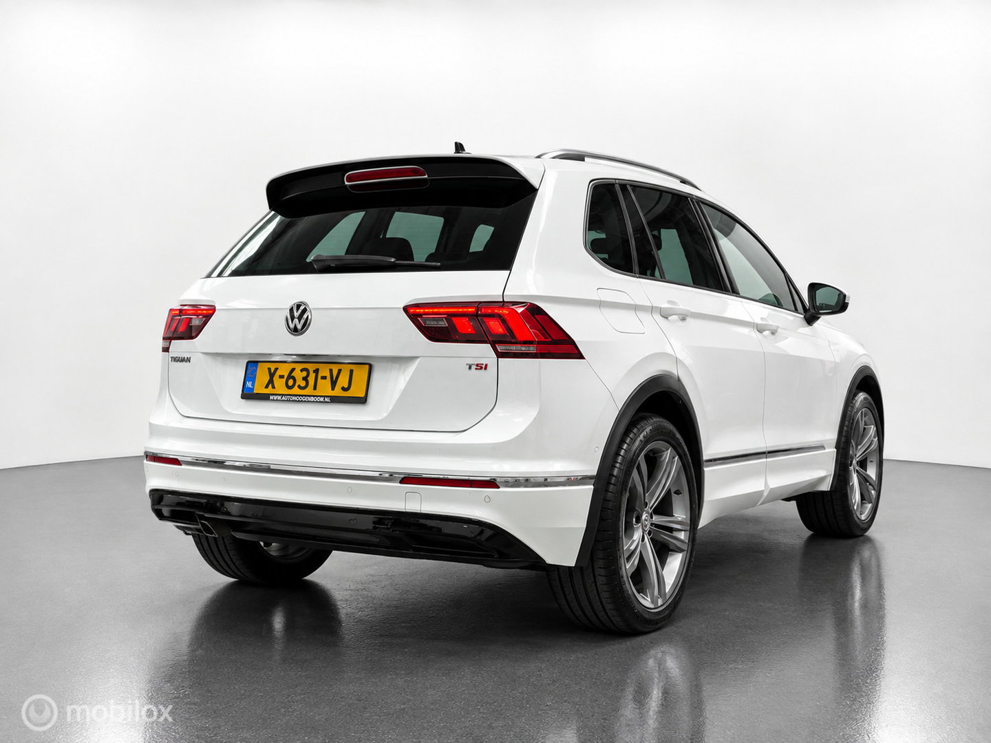 Volkswagen Tiguan 1.4 TSI R-Line, Trekhaak, Perfect onderhouden!