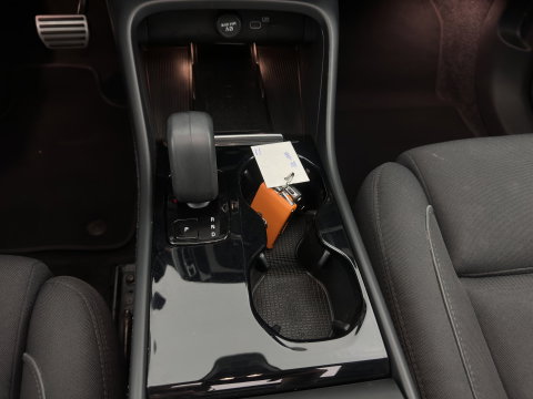 Volvo XC40 Recharge Pro [3-Fase-11kW] {SoH-94%} (INCL.BTW) Aut. *PANO | MEMORY-PACK | HARMAN/KARDON | ADAPTIVE-CRUISE | DIGI-COCKPIT | BLIND-SPOT | NAVI-FULLMAP | CAMERA | ECC | PDC | KEYLESS | HEATED-SPORTSEATS | 20''ALU*