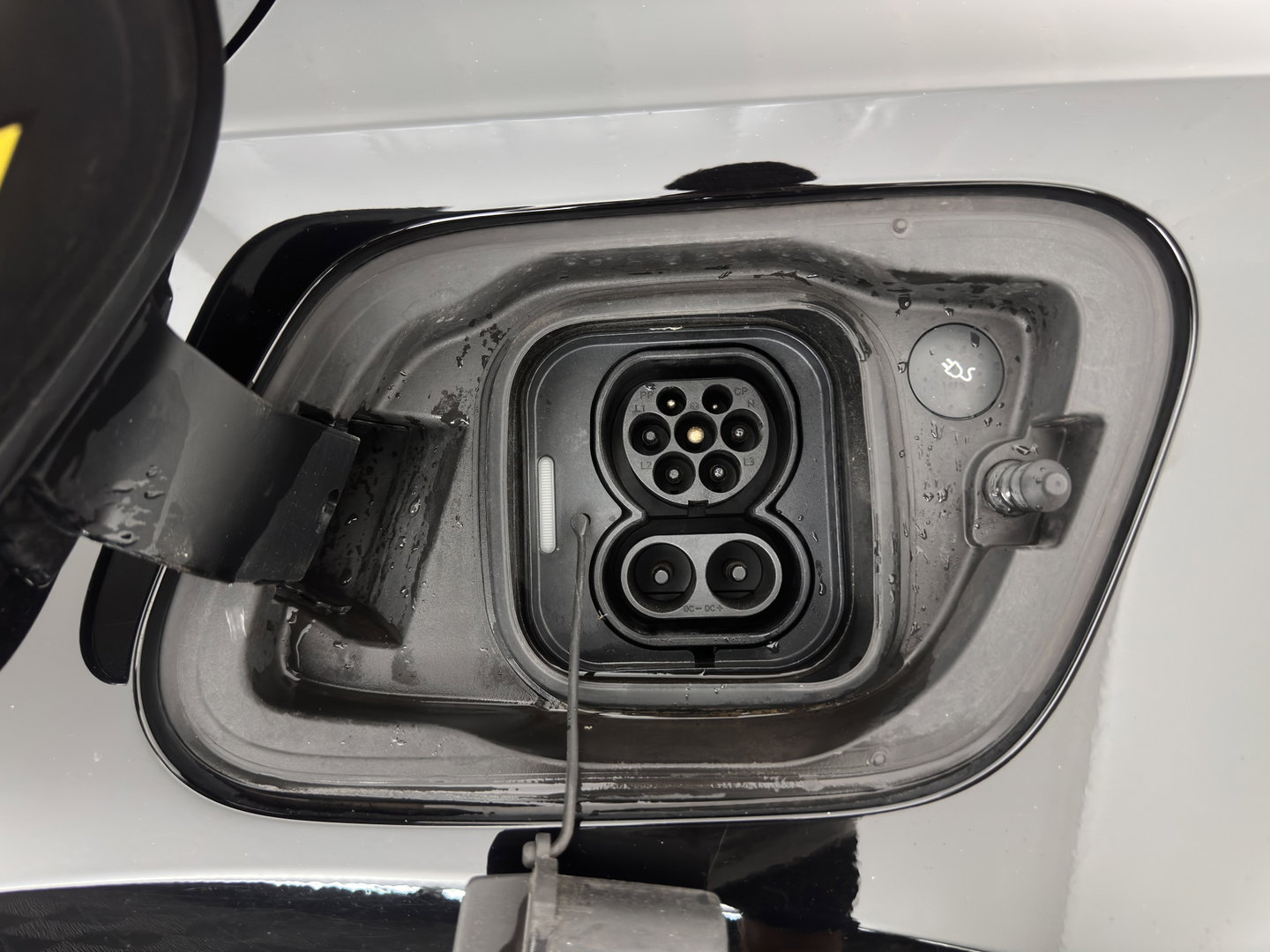 Volvo XC40 Recharge Pro [3-Fase-11kW] {SoH-94%} (INCL.BTW) Aut. *PANO | MEMORY-PACK | HARMAN/KARDON | ADAPTIVE-CRUISE | DIGI-COCKPIT | BLIND-SPOT | NAVI-FULLMAP | CAMERA | ECC | PDC | KEYLESS | HEATED-SPORTSEATS | 20''ALU*