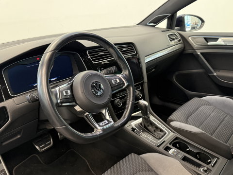 Volkswagen Golf Variant 1.5 TSI Highline Business R NAP ACC/PDC 18'' LM All Season banden Automaat 150PK!