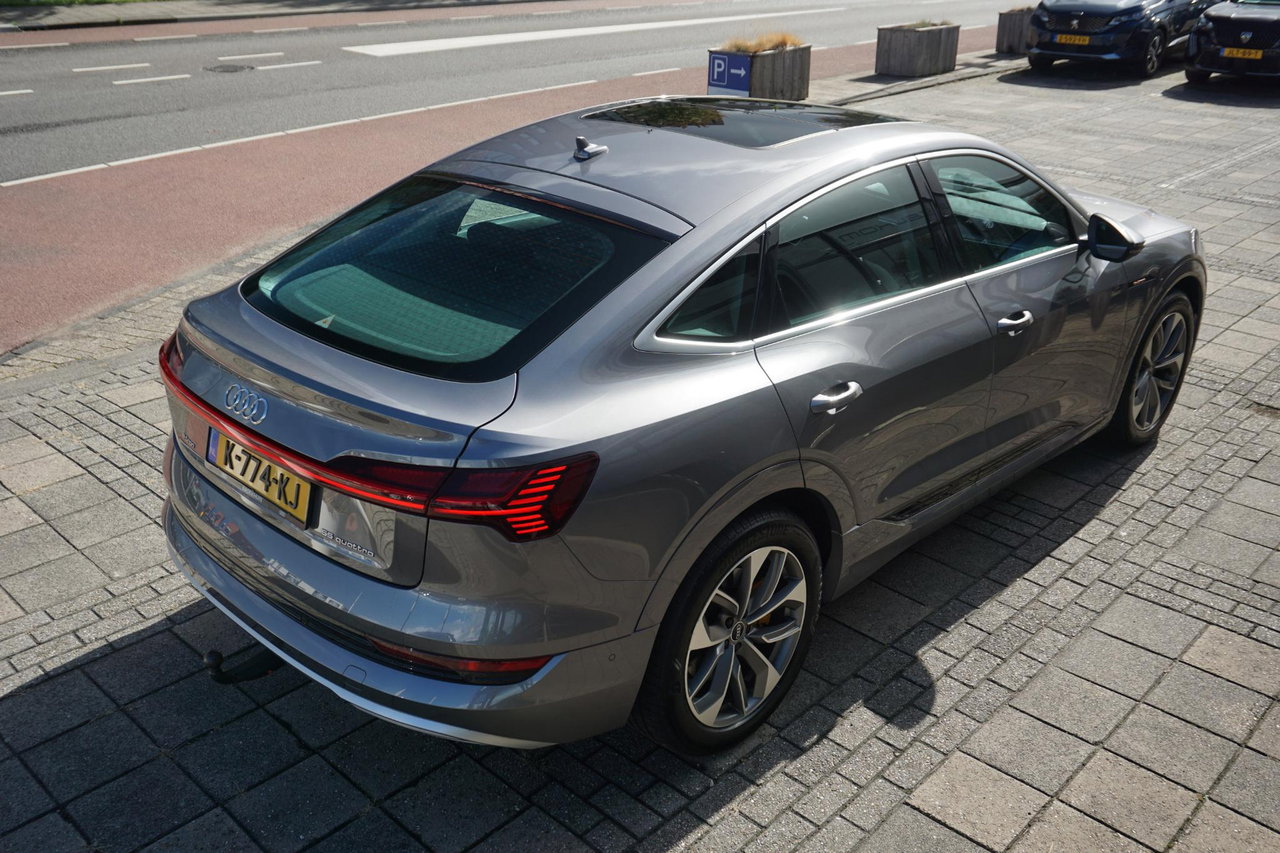 Audi e-tron