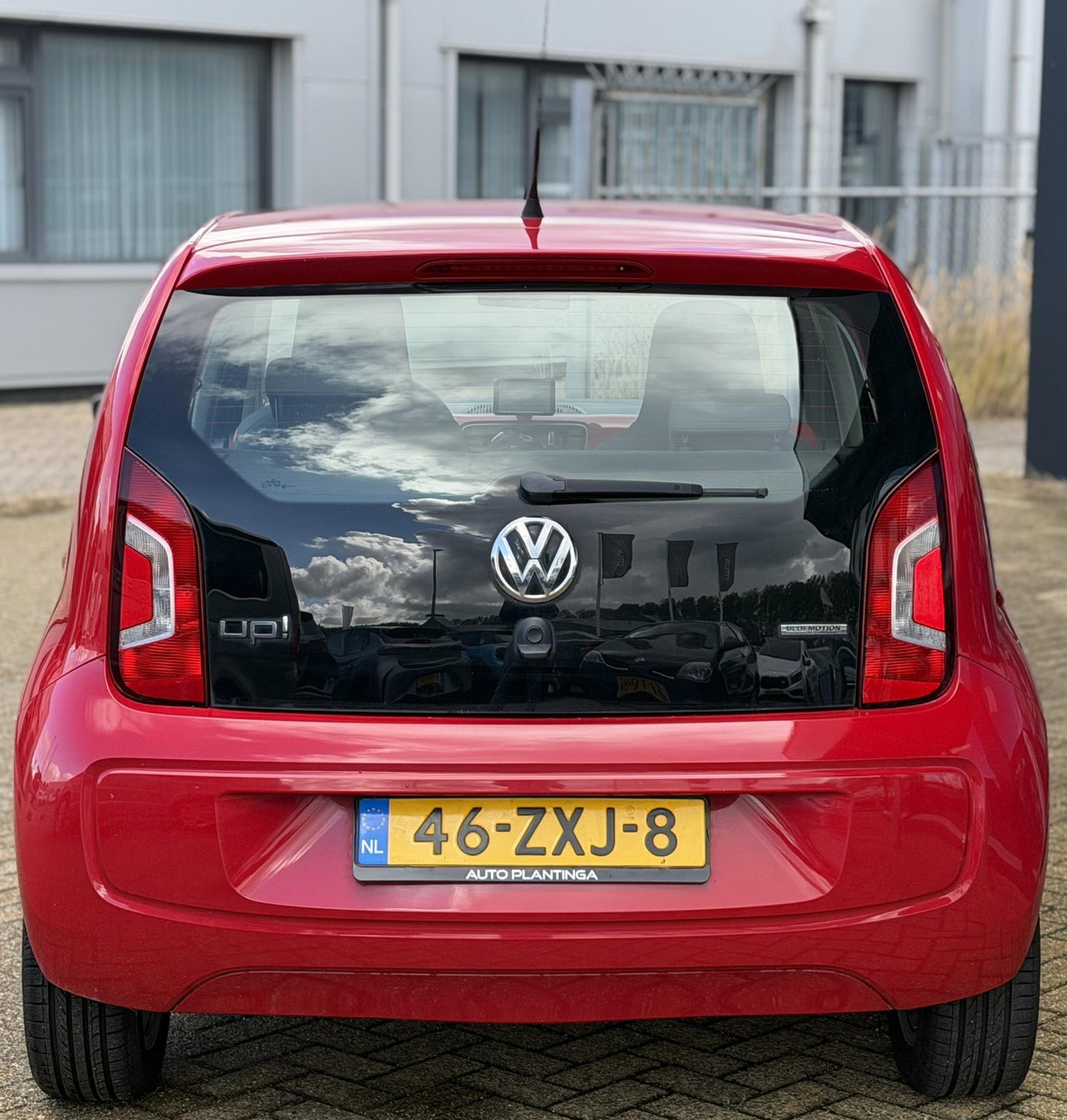 Volkswagen up!
