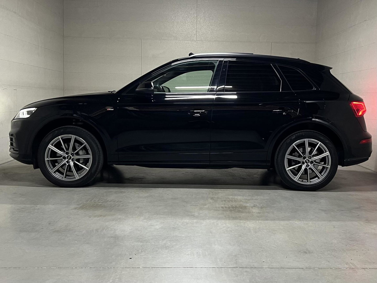 Audi Q5 50 TFSI e Quattro Black Edition S-Line Pano Virtual