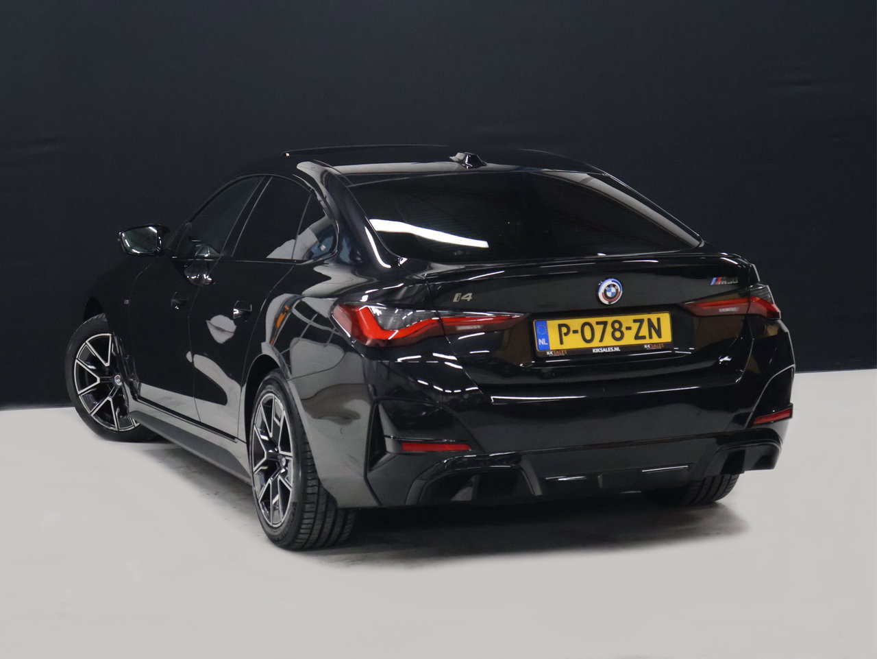BMW i4