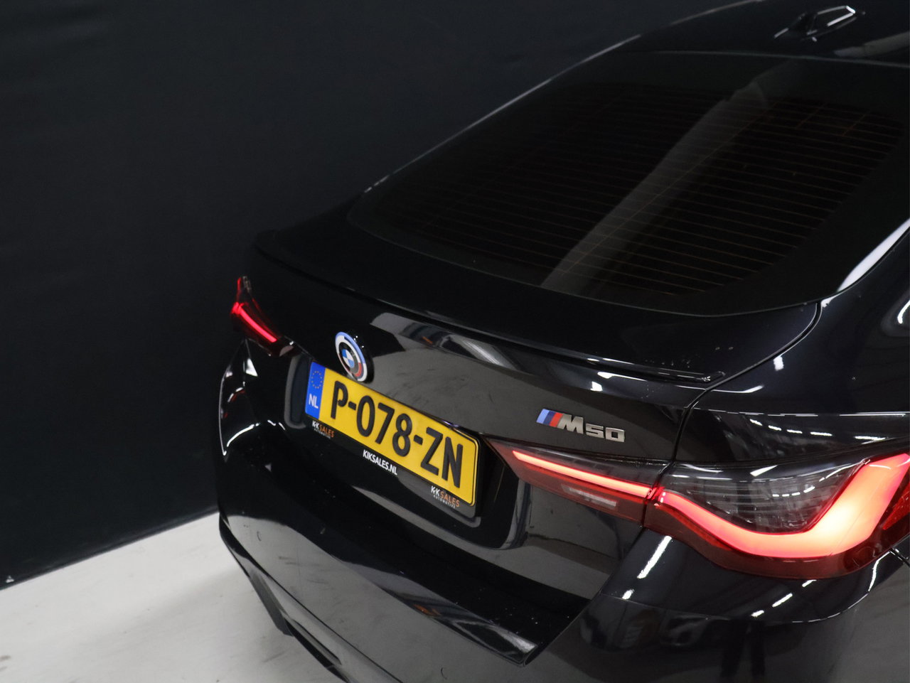 BMW i4