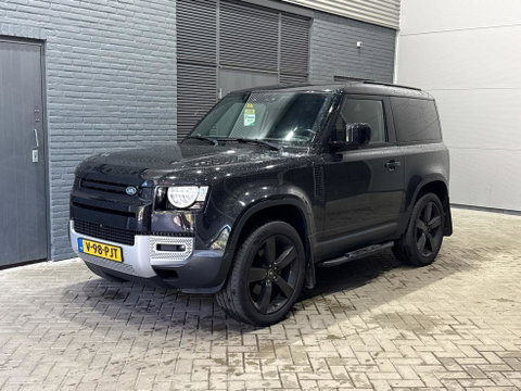 Land Rover Defender 3.0 D250 90 MHEV S | GRIJS KENTEKEN | Trekhaak | 360-camera | 22 inch | BLIS